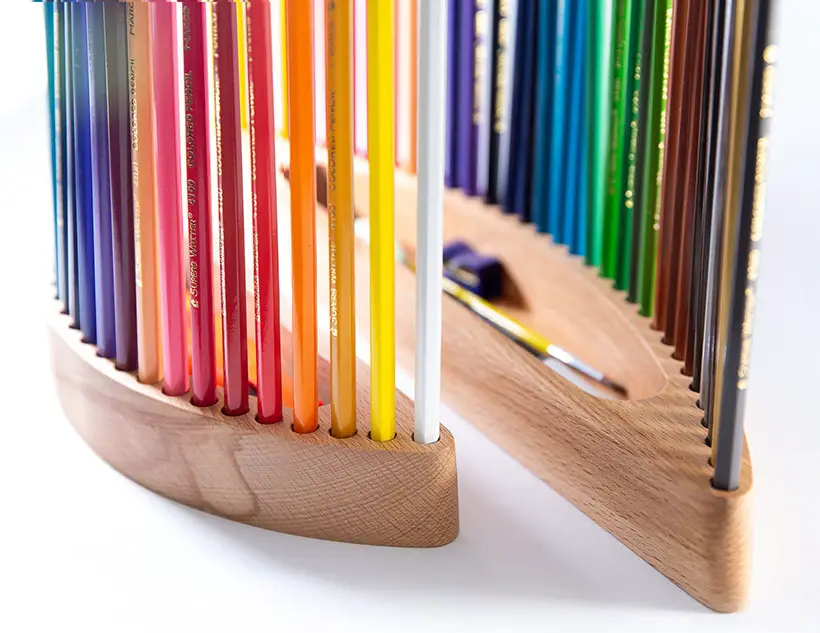 Clean Your Desk Clutter With Wooden Colored Pencils Holder for Designers