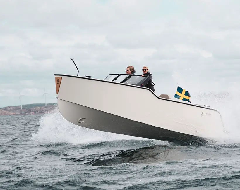 X-Shore 1 Electric Daycruiser Boat