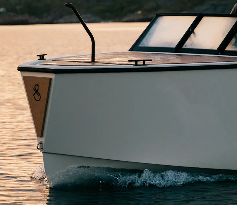 X-Shore 1 Electric Daycruiser Boat