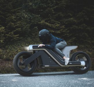 Futuristic Z-Motorcycle Concept by Joseph Robinson