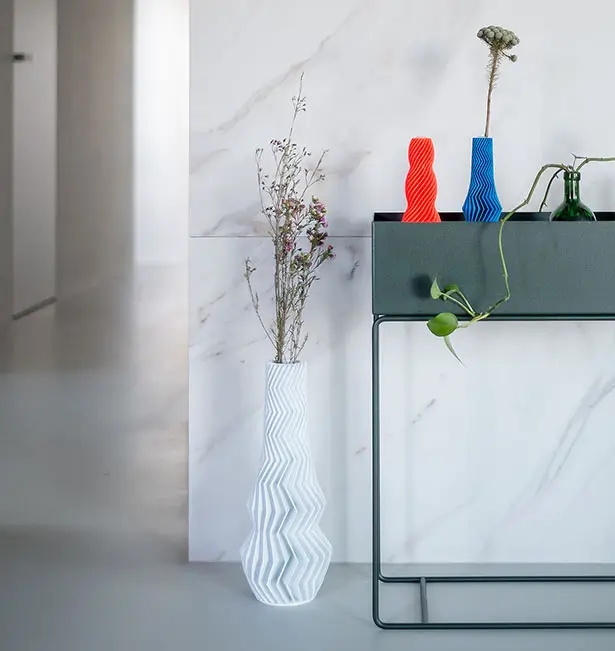 ZigZag 3D-Printed Vases by Martin Žampach